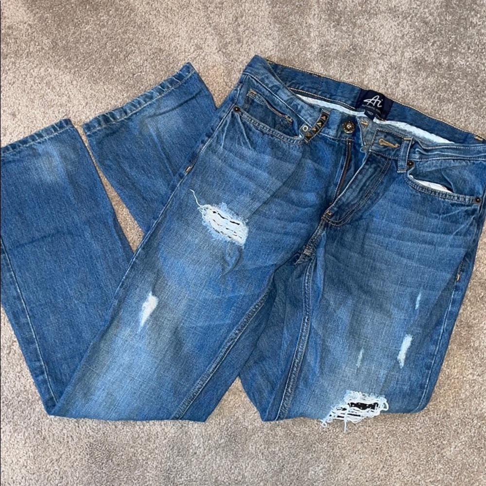Authentic Icon Distressed Jeans 30x32